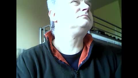 Snapshot of englishguysurrey chatting on January 2025 09:56:01 AM englishguysurrey online show from January 2025 09:56:01 AM