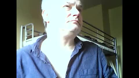 Snapshot of englishguysurrey chatting on March 2025 01:17:01 PM englishguysurrey online show from March 2025 01:17:01 PM