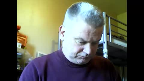 Snapshot of englishguysurrey chatting on September 2025 09:00:02 AM englishguysurrey online show from September 2025 09:00:02 AM