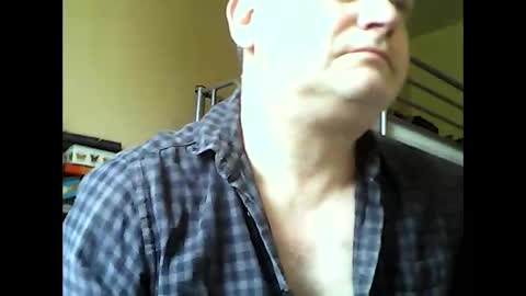 englishguysurrey online show from May 2026 07:25:01 AM