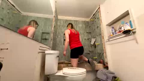 Snapshot of enigma_astute chatting on April 2026 08:40:01 PM enigma_astute online show from April 2026 08:40:01 PM