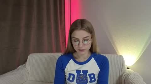 Snapshot of enjoyeverymoment_ chatting on September 2025 07:49:02 PM enjoyeverymoment_ online show from September 2025 07:49:02 PM