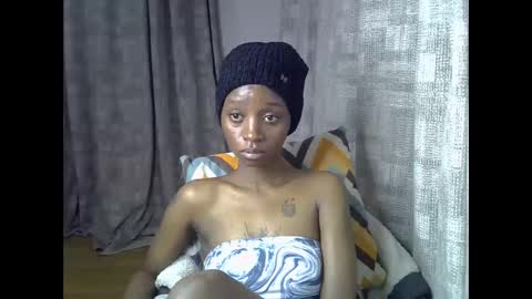 enkarxx online show from October 2025 07:00:01 PM