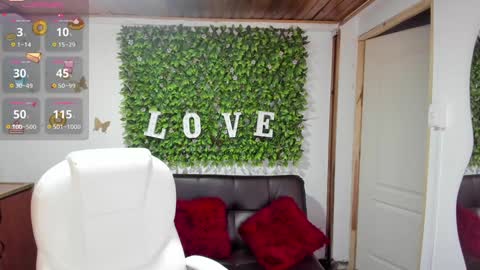 Enma clark online show from December 2024 10:12:02 AM