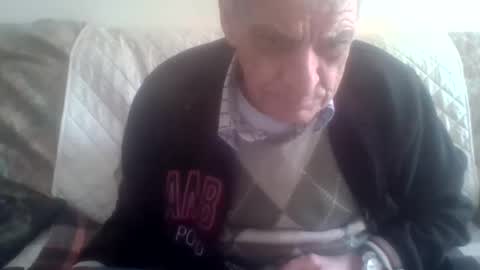 ennio191271 online show from April 2026 01:48:02 PM
