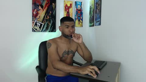 Snapshot of enriblack92 chatting on December 2024 03:23:02 AM enriblack92 online show from December 2024 03:23:02 AM