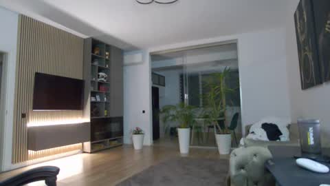 Erik online show from March 2025 10:04:02 PM