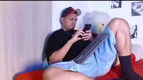 Snapshot of enrique_villa23 chatting on February 2026 04:32:01 AM enrique online show from February 2026 04:32:01 AM