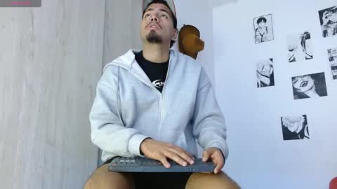 Snapshot of enrique_villa23 chatting on March 2026 07:25:02 AM enrique online show from March 2026 07:25:02 AM