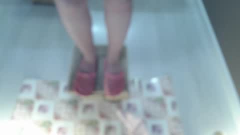 Snapshot of enronset chatting on December 2024 04:32:02 PM betty online show from December 2024 04:32:02 PM