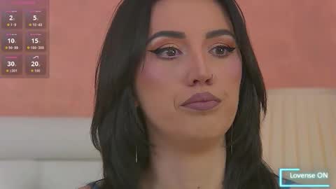 enyahazell online show from October 2025 06:43:01 PM