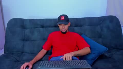 enyel_100 online show from July 2026 07:35:01 AM