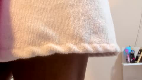 Angela online show from February 2025 11:33:02 AM