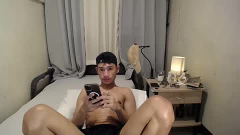 Snapshot of enzinoxx2024 chatting on February 2026 03:51:02 PM enzo online show from February 2026 03:51:02 PM