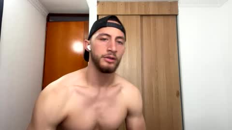 enzo_savage online show from April 2026 07:30:02 PM