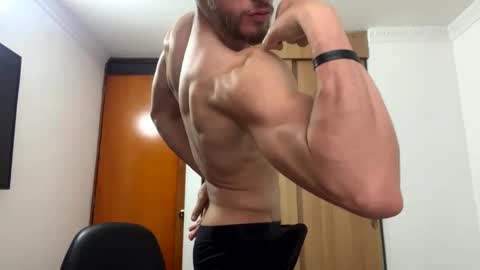Snapshot of enzo_savage chatting on June 2026 11:45:02 AM enzo_savage online show from June 2026 11:45:02 AM