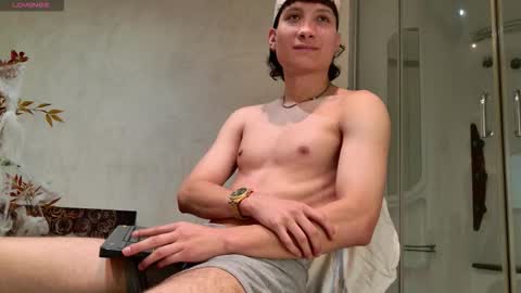 Snapshot of enzo_steel chatting on October 2025 02:37:02 AM enzo_steel online show from October 2025 02:37:02 AM