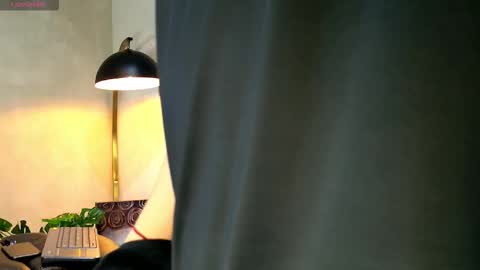 enzo_steel online show from February 2026 07:04:01 PM