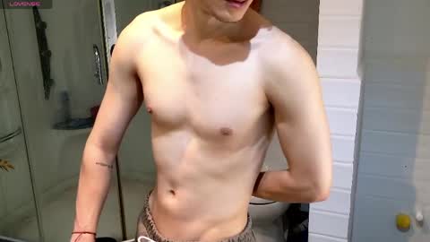 enzo_steel online show from April 2026 10:45:01 PM