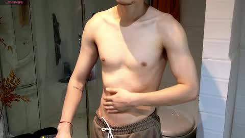 enzo_steel online show from April 2026 09:34:01 PM