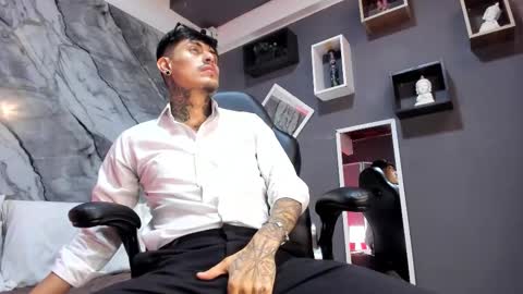 Enzo Rodriguez online show from November 2025 12:59:02 PM