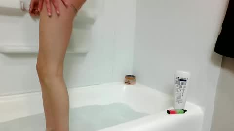 Snapshot of eofficiall chatting on December 2024 09:55:02 AM Eve online show from December 2024 09:55:02 AM