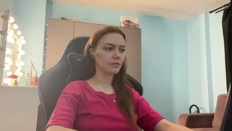 Lily online show from March 2026 02:04:01 AM