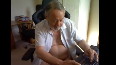 erasmus_d online show from May 2026 04:26:01 PM