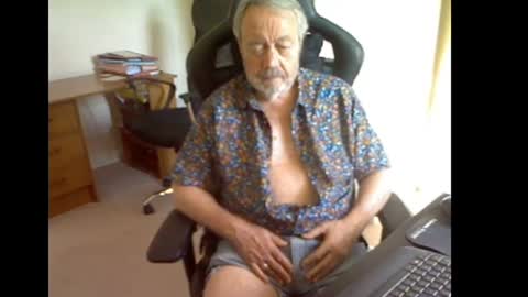 erasmus_d online show from July 2026 04:58:02 PM