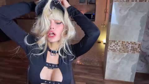 Snapshot of erectioneeering chatting on October 2025 11:11:01 AM Alissa online show from October 2025 11:11:01 AM