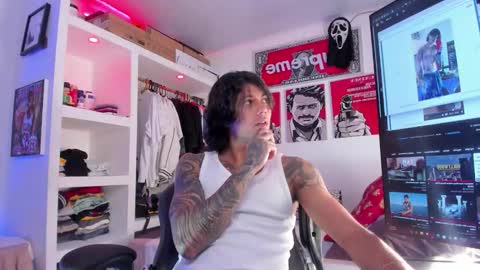 Tht BOSS Eren online show from October 2025 08:54:02 PM