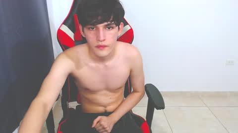 Snapshot of eren_tatakae chatting on December 2024 10:20:02 PM eren_tatakae online show from December 2024 10:20:02 PM