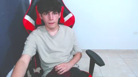 Snapshot of eren_tatakae chatting on December 2024 01:59:02 AM eren_tatakae online show from December 2024 01:59:02 AM