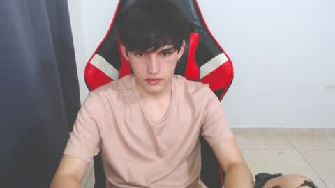 Snapshot of eren_tatakae chatting on December 2024 11:37:01 PM eren_tatakae online show from December 2024 11:37:01 PM