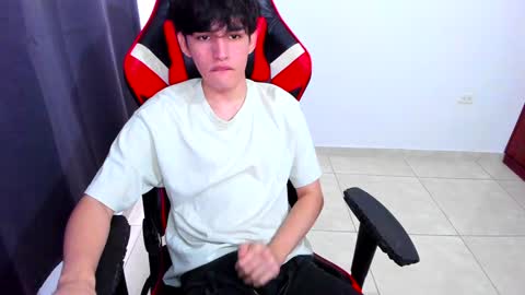 Snapshot of eren_tatakae chatting on January 2025 03:42:02 PM eren_tatakae online show from January 2025 03:42:02 PM