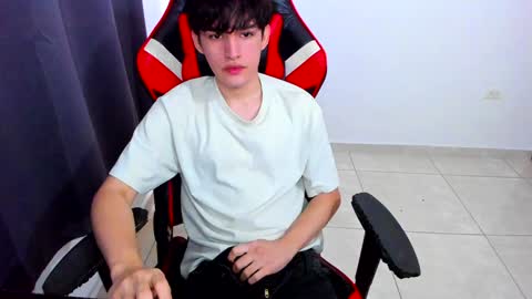 Snapshot of eren_tatakae chatting on January 2025 04:23:01 PM eren_tatakae online show from January 2025 04:23:01 PM