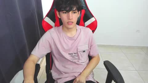 Snapshot of eren_tatakae chatting on January 2025 06:02:01 PM eren_tatakae online show from January 2025 06:02:01 PM