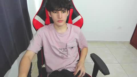 Snapshot of eren_tatakae chatting on January 2025 06:52:01 PM eren_tatakae online show from January 2025 06:52:01 PM