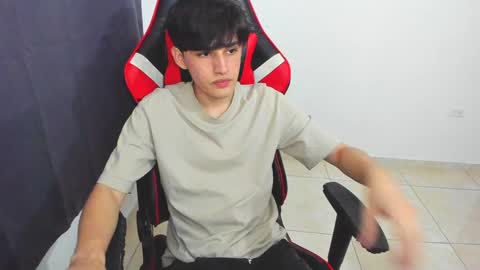 Snapshot of eren_tatakae chatting on February 2025 09:18:01 PM eren_tatakae online show from February 2025 09:18:01 PM