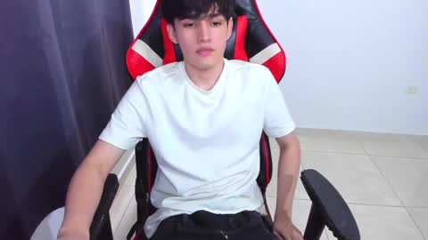 Snapshot of eren_tatakae chatting on February 2025 08:21:01 PM eren_tatakae online show from February 2025 08:21:01 PM