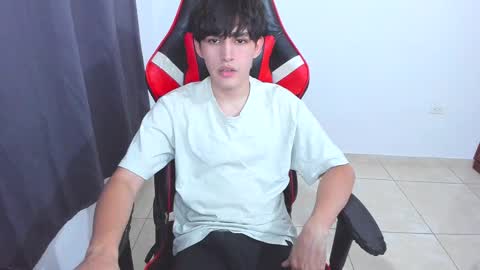 Snapshot of eren_tatakae chatting on September 2025 03:28:01 AM eren_tatakae online show from September 2025 03:28:01 AM