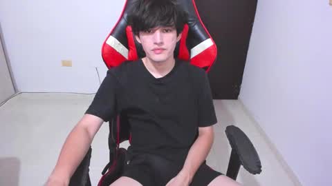 Snapshot of eren_tatakae chatting on February 2026 03:14:02 AM eren_tatakae online show from February 2026 03:14:02 AM