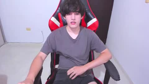 Snapshot of eren_tatakae chatting on February 2026 03:38:02 AM eren_tatakae online show from February 2026 03:38:02 AM