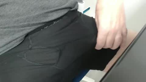 eric100eric100 online show from November 2025 08:41:01 PM