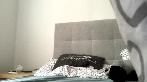 eric123754216 online show from May 2026 04:04:02 PM