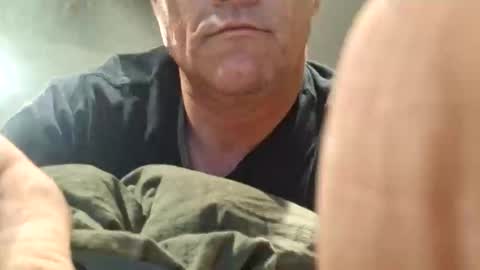 Snapshot of eric4698523103 chatting on November 2025 08:28:02 AM eric4698523103 online show from November 2025 08:28:02 AM