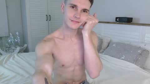 Snapshot of eric_crush chatting on January 2025 03:55:02 AM Eric Crush online show from January 2025 03:55:02 AM