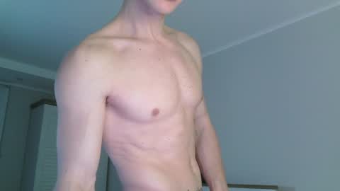 Snapshot of eric_crush chatting on January 2025 03:51:01 AM Eric Crush online show from January 2025 03:51:01 AM