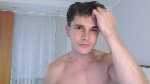 Snapshot of eric_crush chatting on September 2025 04:05:01 AM Eric Crush online show from September 2025 04:05:01 AM