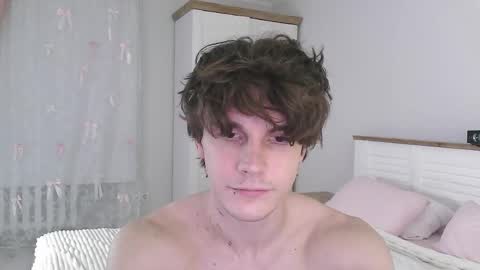 Eric Crush online show from April 2026 03:48:01 AM